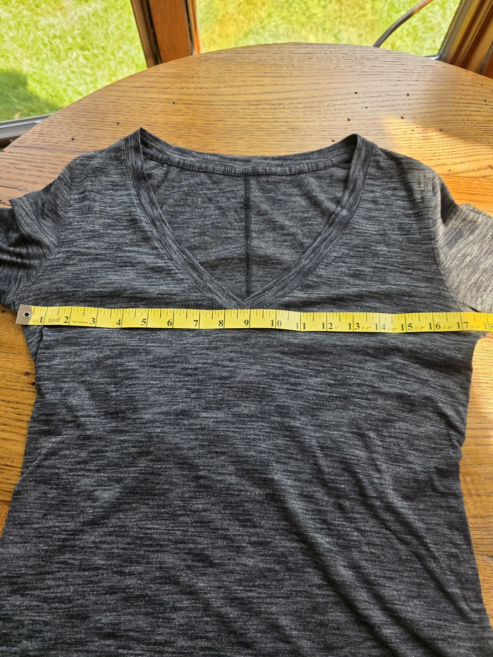 ✴️lululemon athletica Heather Gray V-Neck Long Sleeve Tee Pleated Peplum Size 8